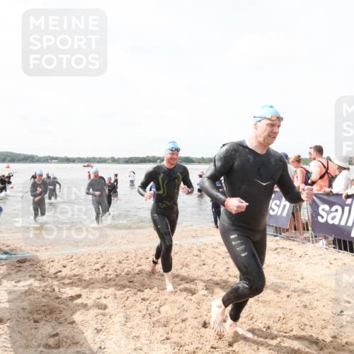 21.06.2026 - Viking Triathlon Michael Strokosch http://msf.ph/oto/9819132 21.06.2026 10:40:30 Schwimmen 34, 150, 195, 301, 398, 425, 496 meine-sportfotos.de