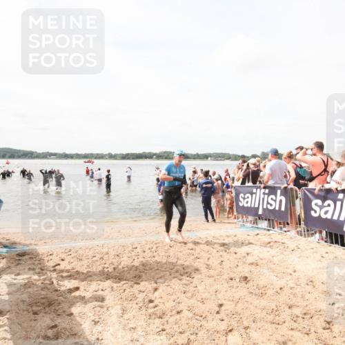 21.06.2026 - Viking Triathlon Michael Strokosch http://msf.ph/oto/9819150 21.06.2026 10:41:10 Schwimmen 132 meine-sportfotos.de