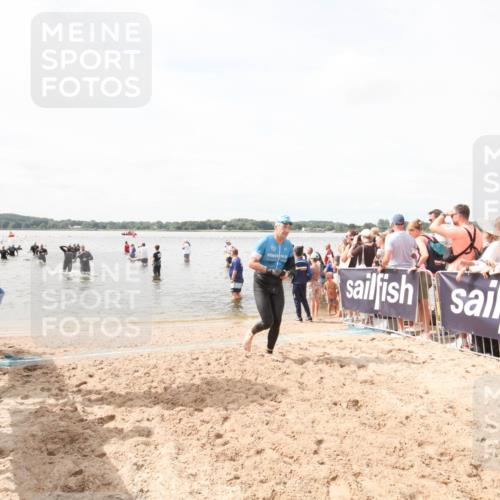 21.06.2026 - Viking Triathlon Michael Strokosch http://msf.ph/oto/9819151 21.06.2026 10:41:10 Schwimmen 132 meine-sportfotos.de