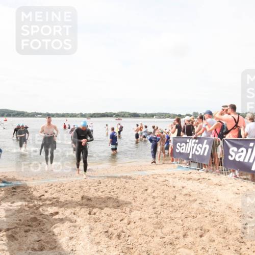 21.06.2026 - Viking Triathlon Michael Strokosch http://msf.ph/oto/9819184 21.06.2026 10:42:30 Schwimmen 45, 72, 279, 296, 348, 393, 516 meine-sportfotos.de