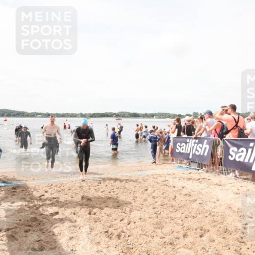 21.06.2026 - Viking Triathlon Michael Strokosch http://msf.ph/oto/9819185 21.06.2026 10:42:30 Schwimmen 45, 72, 279, 296, 348, 393, 516 meine-sportfotos.de
