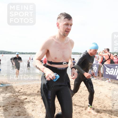 21.06.2026 - Viking Triathlon Michael Strokosch http://msf.ph/oto/9819187 21.06.2026 10:42:32 Schwimmen 45, 72, 296, 348, 393 meine-sportfotos.de