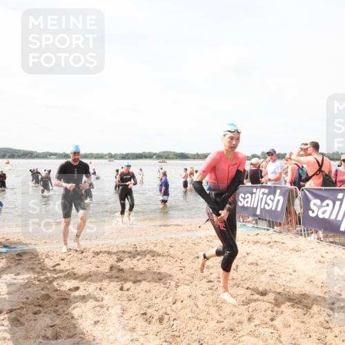 21.06.2026 - Viking Triathlon Michael Strokosch http://msf.ph/oto/9819189 21.06.2026 10:42:33 Schwimmen 45, 72, 296, 348, 393 meine-sportfotos.de