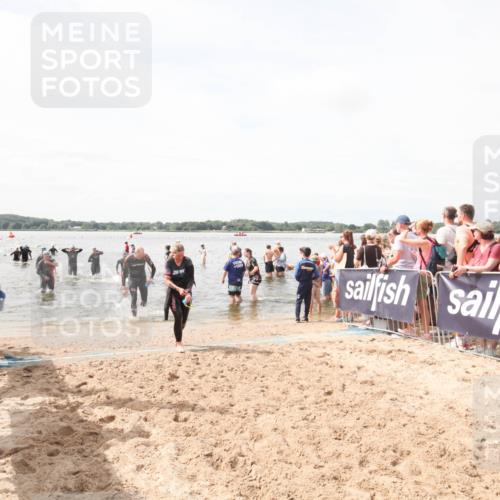 21.06.2026 - Viking Triathlon Michael Strokosch http://msf.ph/oto/9819193 21.06.2026 10:42:41 Schwimmen 348, 384, 393, 436 meine-sportfotos.de