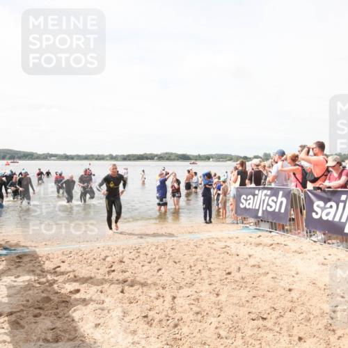 21.06.2026 - Viking Triathlon Michael Strokosch http://msf.ph/oto/9819206 21.06.2026 10:43:12 Schwimmen 88, 153, 259, 286 meine-sportfotos.de