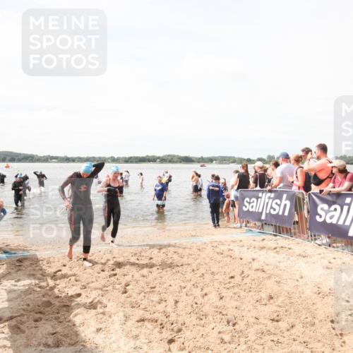 21.06.2026 - Viking Triathlon Michael Strokosch http://msf.ph/oto/9819230 21.06.2026 10:43:42 Schwimmen 93, 234, 351, 459, 470, 521, 618, 663 meine-sportfotos.de