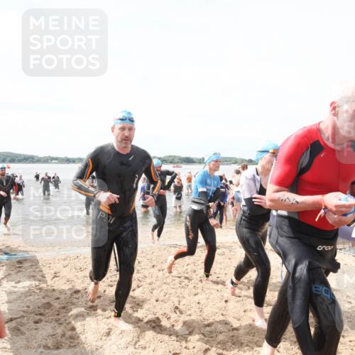 21.06.2026 - Viking Triathlon Michael Strokosch http://msf.ph/oto/9819270 21.06.2026 10:45:16 Schwimmen 36, 151, 308, 310, 326, 345, 366, 369, 415, 445, 577 meine-sportfotos.de