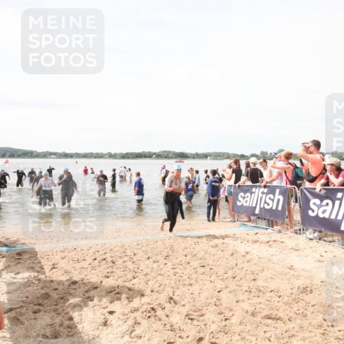 21.06.2026 - Viking Triathlon Michael Strokosch http://msf.ph/oto/9819274 21.06.2026 10:45:22 Schwimmen 48, 151, 258, 310, 326, 345, 354, 366, 445 meine-sportfotos.de