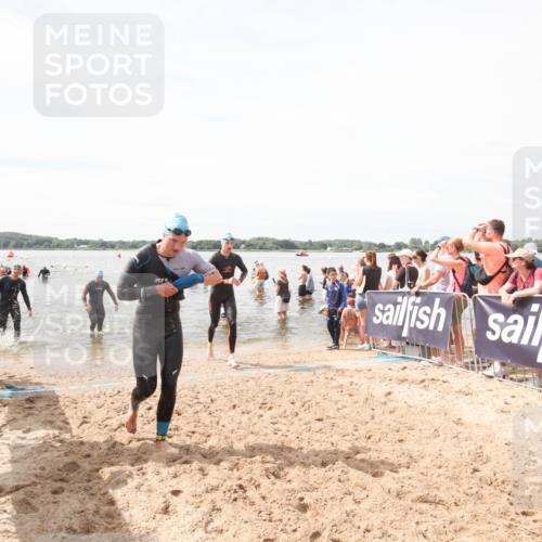 21.06.2026 - Viking Triathlon Michael Strokosch http://msf.ph/oto/9819287 21.06.2026 10:45:36 Schwimmen 37, 85, 105, 147, 158, 273, 274, 302, 376, 540, 635 meine-sportfotos.de