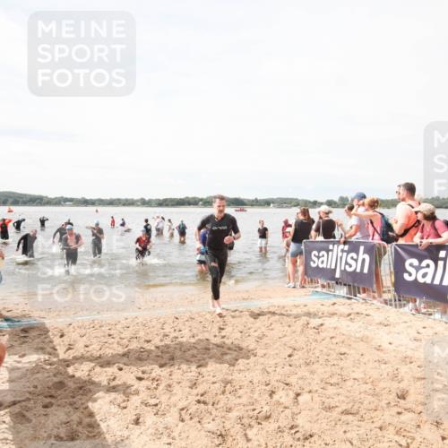 21.06.2026 - Viking Triathlon Michael Strokosch http://msf.ph/oto/9819319 21.06.2026 10:46:37 Schwimmen 156, 363, 388, 497, 654 meine-sportfotos.de