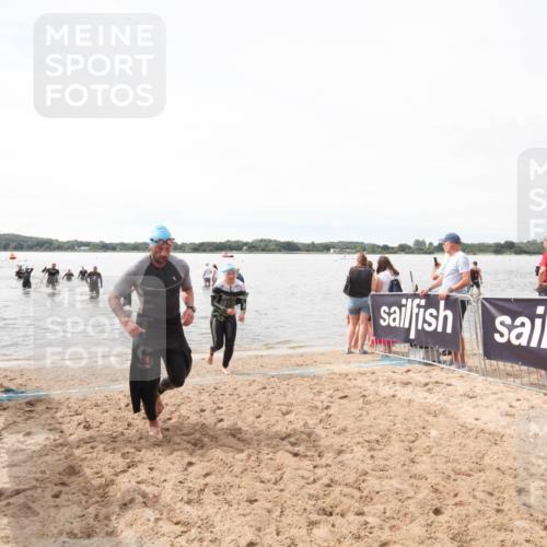 21.06.2026 - Viking Triathlon Michael Strokosch http://msf.ph/oto/9819453 21.06.2026 10:54:33 Schwimmen 427, 557 meine-sportfotos.de