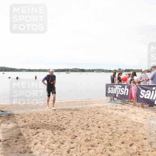 21.06.2026 - Viking Triathlon Michael Strokosch http://msf.ph/oto/9819484 21.06.2026 10:58:53 Schwimmen 141 meine-sportfotos.de