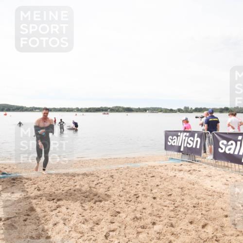21.06.2026 - Viking Triathlon Michael Strokosch http://msf.ph/oto/9819487 21.06.2026 10:59:30 Schwimmen 253 meine-sportfotos.de