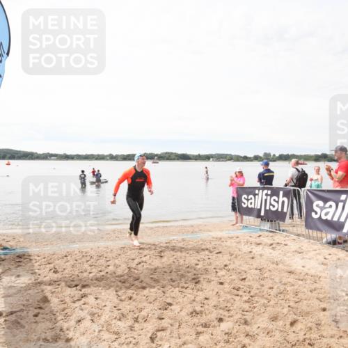 21.06.2026 - Viking Triathlon Michael Strokosch http://msf.ph/oto/9819491 21.06.2026 11:02:59 Schwimmen 379 meine-sportfotos.de