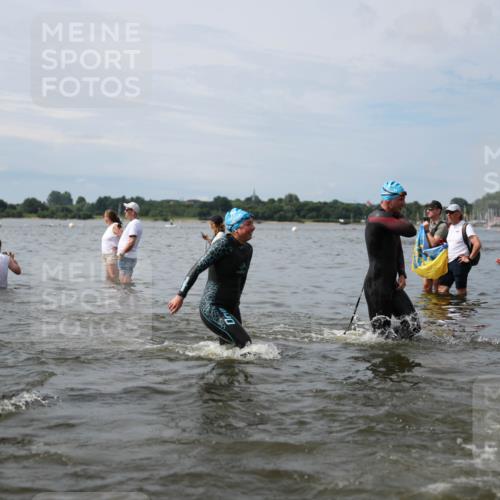 21.06.2026 - Viking Triathlon Michael Strokosch http://msf.ph/oto/9819500 21.06.2026 10:45:19 Schwimmen 37, 48, 54, 85, 105, 147, 158, 258, 273, 274, 302, 326, 354, 376, 540, 562, 635 meine-sportfotos.de