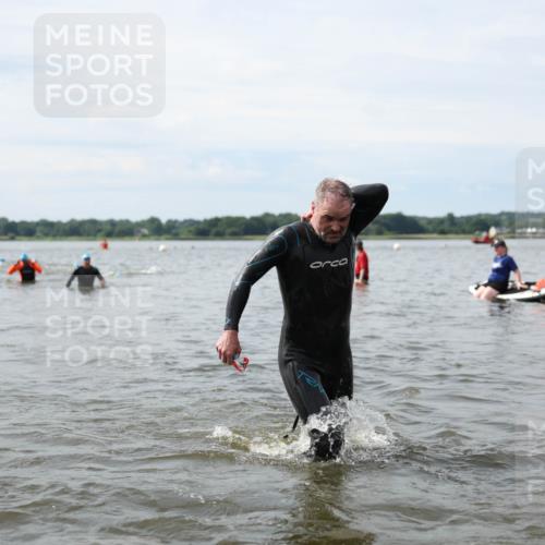 21.06.2026 - Viking Triathlon Michael Strokosch http://msf.ph/oto/9819531 21.06.2026 10:45:33 Schwimmen 37, 54, 85, 158, 376, 540, 562 meine-sportfotos.de