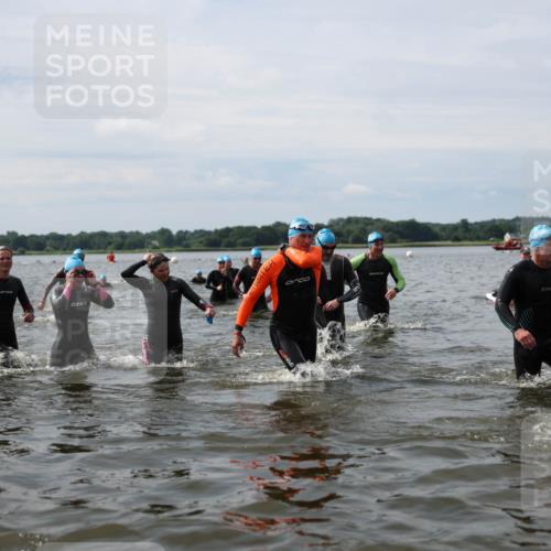 21.06.2026 - Viking Triathlon Michael Strokosch http://msf.ph/oto/9819539 21.06.2026 10:45:50 Schwimmen 138, 172, 196, 245, 331, 389, 405, 448, 510, 534, 539 meine-sportfotos.de