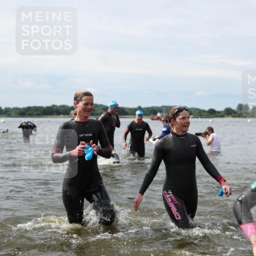 21.06.2026 - Viking Triathlon Michael Strokosch http://msf.ph/oto/9819557 21.06.2026 10:45:56 Schwimmen 107, 138, 172, 196, 245, 331, 389, 403, 405, 448, 494, 510, 534, 539, 563 meine-sportfotos.de
