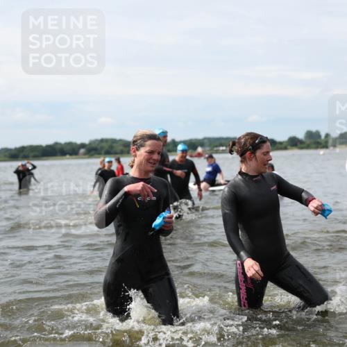 21.06.2026 - Viking Triathlon Michael Strokosch http://msf.ph/oto/9819559 21.06.2026 10:45:56 Schwimmen 107, 138, 172, 196, 245, 331, 389, 403, 405, 448, 494, 510, 534, 539, 563 meine-sportfotos.de