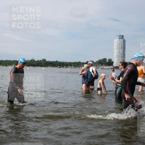 21.06.2026 - Viking Triathlon Michael Strokosch http://msf.ph/oto/9819565 21.06.2026 10:46:01 Schwimmen 91, 107, 138, 196, 245, 331, 389, 403, 405, 448, 494, 510, 534, 539, 555, 563 meine-sportfotos.de