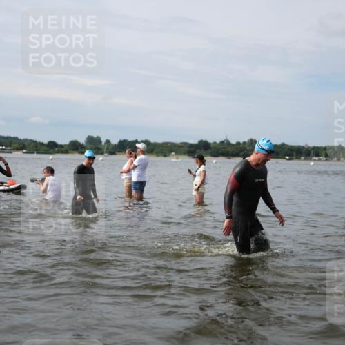 21.06.2026 - Viking Triathlon Michael Strokosch http://msf.ph/oto/9819566 21.06.2026 10:46:01 Schwimmen 91, 107, 138, 196, 245, 331, 389, 403, 405, 448, 494, 510, 534, 539, 555, 563 meine-sportfotos.de