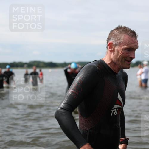 21.06.2026 - Viking Triathlon Michael Strokosch http://msf.ph/oto/9819572 21.06.2026 10:46:03 Schwimmen 91, 107, 138, 196, 245, 322, 324, 331, 389, 403, 405, 448, 494, 510, 534, 539, 555, 563 meine-sportfotos.de