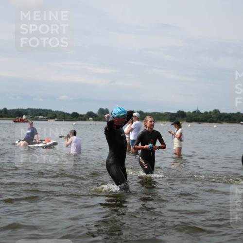 21.06.2026 - Viking Triathlon Michael Strokosch http://msf.ph/oto/9819576 21.06.2026 10:46:05 Schwimmen 91, 107, 138, 245, 322, 324, 331, 403, 448, 494, 497, 510, 534, 539, 555, 563 meine-sportfotos.de