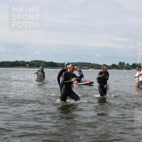21.06.2026 - Viking Triathlon Michael Strokosch http://msf.ph/oto/9819578 21.06.2026 10:46:08 Schwimmen 91, 107, 138, 322, 324, 403, 448, 494, 497, 510, 555, 563 meine-sportfotos.de