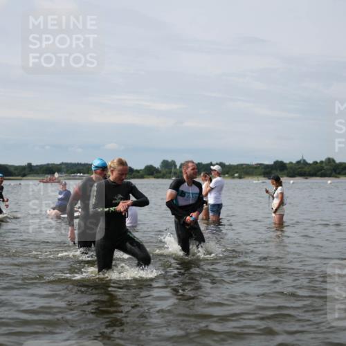 21.06.2026 - Viking Triathlon Michael Strokosch http://msf.ph/oto/9819582 21.06.2026 10:46:09 Schwimmen 91, 107, 322, 324, 403, 448, 494, 497, 510, 555, 563 meine-sportfotos.de