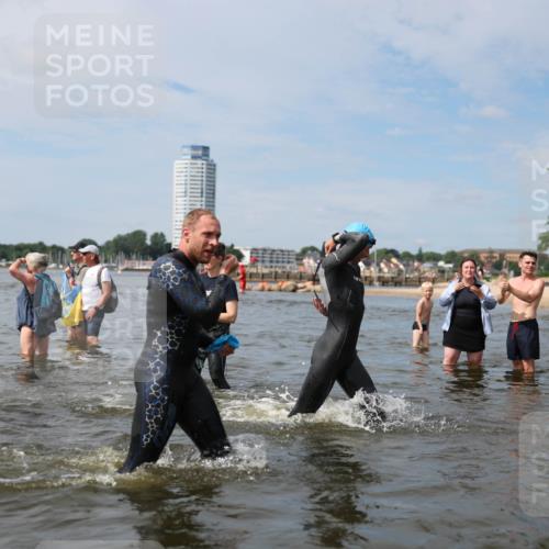 21.06.2026 - Viking Triathlon Michael Strokosch http://msf.ph/oto/9819598 21.06.2026 10:46:20 Schwimmen 91, 156, 322, 324, 363, 388, 403, 497, 555, 650, 654 meine-sportfotos.de