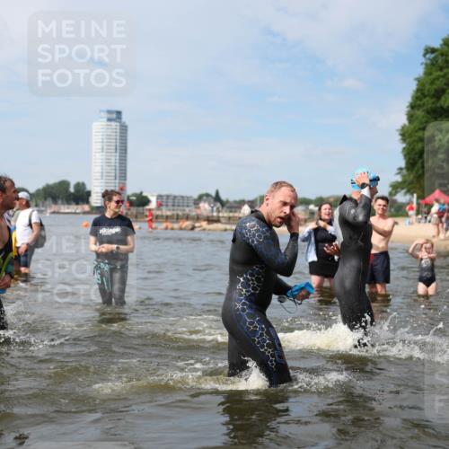 21.06.2026 - Viking Triathlon Michael Strokosch http://msf.ph/oto/9819601 21.06.2026 10:46:20 Schwimmen 91, 156, 322, 324, 363, 388, 403, 497, 555, 650, 654 meine-sportfotos.de