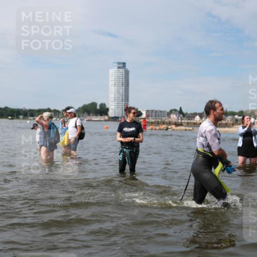 21.06.2026 - Viking Triathlon Michael Strokosch http://msf.ph/oto/9819606 21.06.2026 10:46:22 Schwimmen 91, 156, 260, 322, 324, 363, 388, 414, 497, 555, 650, 654 meine-sportfotos.de