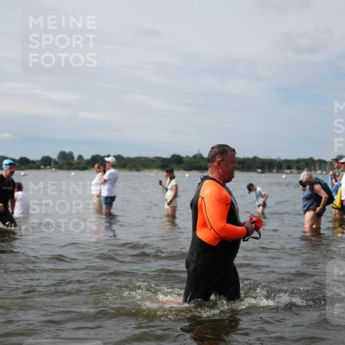 21.06.2026 - Viking Triathlon Michael Strokosch http://msf.ph/oto/9819613 21.06.2026 10:46:26 Schwimmen 156, 260, 322, 324, 341, 363, 388, 414, 497, 650, 654 meine-sportfotos.de