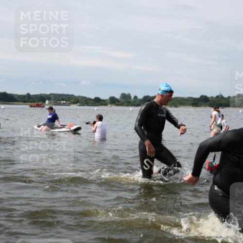 21.06.2026 - Viking Triathlon Michael Strokosch http://msf.ph/oto/9819627 21.06.2026 10:46:36 Schwimmen 156, 173, 217, 260, 341, 358, 363, 388, 414, 443, 476, 650, 670 meine-sportfotos.de