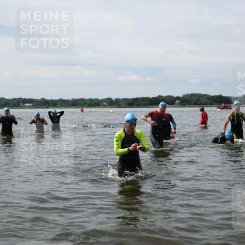 21.06.2026 - Viking Triathlon Michael Strokosch http://msf.ph/oto/9819680 21.06.2026 10:47:10 Schwimmen 116, 123, 155, 183, 212, 317, 321, 346, 352, 353, 458 meine-sportfotos.de