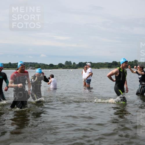 21.06.2026 - Viking Triathlon Michael Strokosch http://msf.ph/oto/9819694 21.06.2026 10:47:15 Schwimmen 116, 123, 155, 183, 212, 304, 317, 321, 352, 353, 469, 571 meine-sportfotos.de