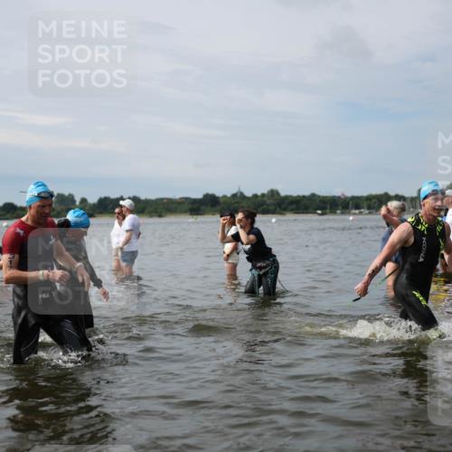 21.06.2026 - Viking Triathlon Michael Strokosch http://msf.ph/oto/9819700 21.06.2026 10:47:17 Schwimmen 116, 123, 155, 183, 212, 304, 317, 321, 352, 353, 469, 571 meine-sportfotos.de