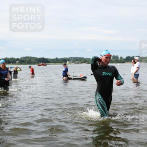 21.06.2026 - Viking Triathlon Michael Strokosch http://msf.ph/oto/9819705 21.06.2026 10:47:19 Schwimmen 116, 123, 155, 183, 212, 304, 317, 352, 353, 469, 554, 571 meine-sportfotos.de