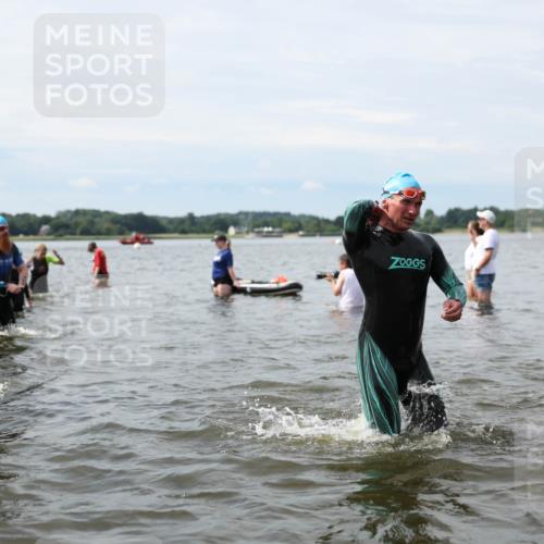 21.06.2026 - Viking Triathlon Michael Strokosch http://msf.ph/oto/9819706 21.06.2026 10:47:19 Schwimmen 116, 123, 155, 183, 212, 304, 317, 352, 353, 469, 554, 571 meine-sportfotos.de