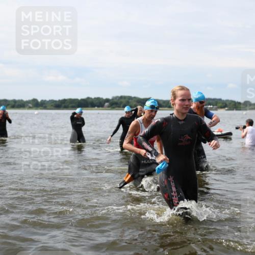 21.06.2026 - Viking Triathlon Michael Strokosch http://msf.ph/oto/9819714 21.06.2026 10:47:22 Schwimmen 56, 116, 123, 155, 183, 212, 297, 304, 317, 352, 353, 469, 554, 571 meine-sportfotos.de