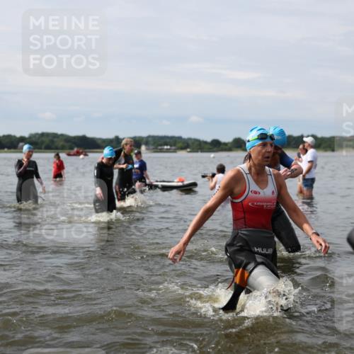 21.06.2026 - Viking Triathlon Michael Strokosch http://msf.ph/oto/9819719 21.06.2026 10:47:24 Schwimmen 56, 116, 123, 183, 212, 297, 304, 317, 352, 353, 469, 554, 571 meine-sportfotos.de