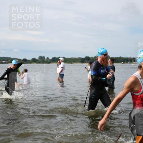 21.06.2026 - Viking Triathlon Michael Strokosch http://msf.ph/oto/9819722 21.06.2026 10:47:25 Schwimmen 56, 116, 123, 183, 212, 297, 304, 317, 352, 353, 469, 554, 571 meine-sportfotos.de
