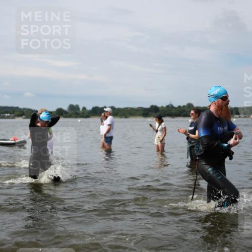 21.06.2026 - Viking Triathlon Michael Strokosch http://msf.ph/oto/9819724 21.06.2026 10:47:26 Schwimmen 56, 116, 123, 183, 212, 297, 304, 317, 352, 353, 469, 554, 571 meine-sportfotos.de