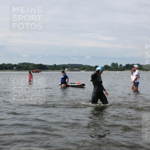 21.06.2026 - Viking Triathlon Michael Strokosch http://msf.ph/oto/9819731 21.06.2026 10:47:29 Schwimmen 56, 123, 183, 212, 297, 304, 317, 352, 353, 469, 554, 571, 574 meine-sportfotos.de