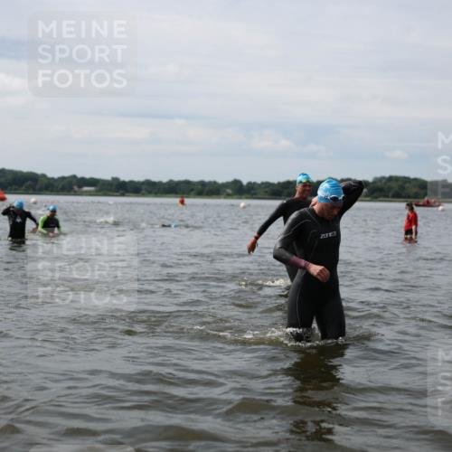 21.06.2026 - Viking Triathlon Michael Strokosch http://msf.ph/oto/9819734 21.06.2026 10:47:30 Schwimmen 56, 123, 183, 212, 297, 304, 352, 353, 469, 554, 571, 574 meine-sportfotos.de