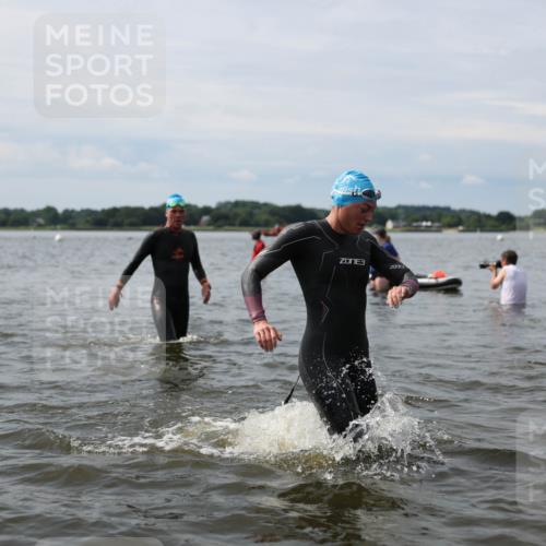 21.06.2026 - Viking Triathlon Michael Strokosch http://msf.ph/oto/9819739 21.06.2026 10:47:31 Schwimmen 56, 123, 183, 297, 304, 352, 353, 469, 554, 571, 574 meine-sportfotos.de
