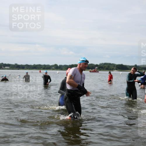 21.06.2026 - Viking Triathlon Michael Strokosch http://msf.ph/oto/9819766 21.06.2026 10:47:58 Schwimmen 60, 164, 198, 289, 638 meine-sportfotos.de