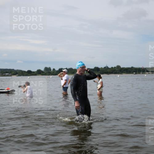 21.06.2026 - Viking Triathlon Michael Strokosch http://msf.ph/oto/9819775 21.06.2026 10:48:12 Schwimmen 101, 164, 185, 198, 207, 289, 306, 495, 638, 662 meine-sportfotos.de