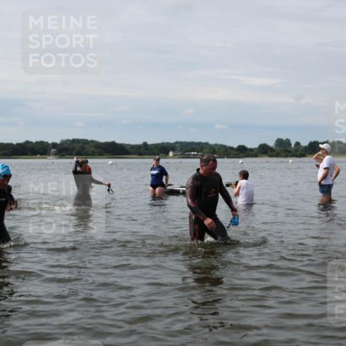 21.06.2026 - Viking Triathlon Michael Strokosch http://msf.ph/oto/9819783 21.06.2026 10:48:20 Schwimmen 101, 181, 185, 207, 209, 306, 495, 662 meine-sportfotos.de