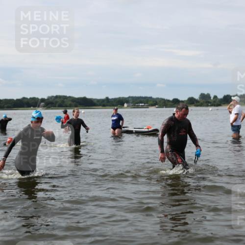 21.06.2026 - Viking Triathlon Michael Strokosch http://msf.ph/oto/9819786 21.06.2026 10:48:20 Schwimmen 101, 181, 185, 207, 209, 306, 495, 662 meine-sportfotos.de